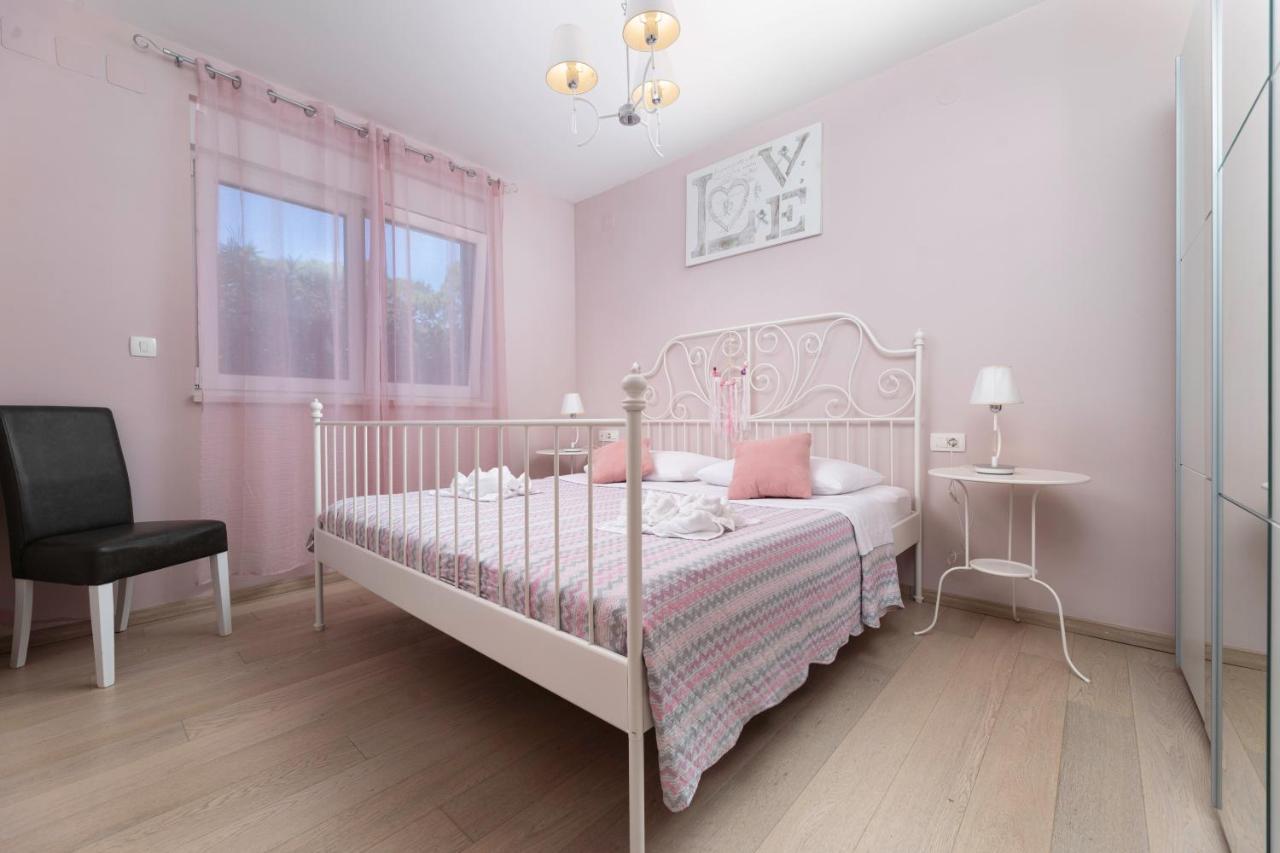 מאלינסקה Waterfront Apartments Pia - Marija מראה חיצוני תמונה