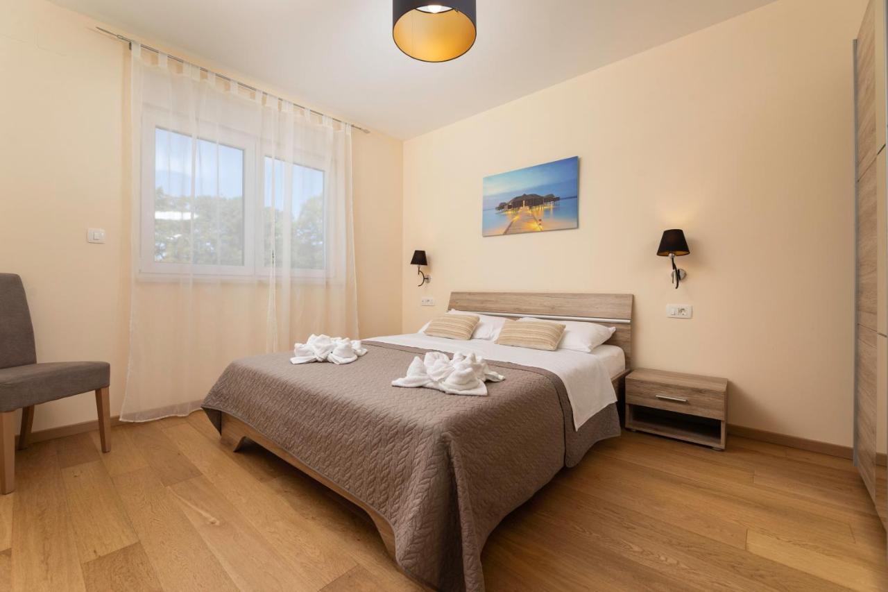 מאלינסקה Waterfront Apartments Pia - Marija מראה חיצוני תמונה